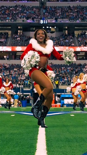 a cowboys christmas ❣️💫🎁 | Dallas Cowboys Cheerleaders