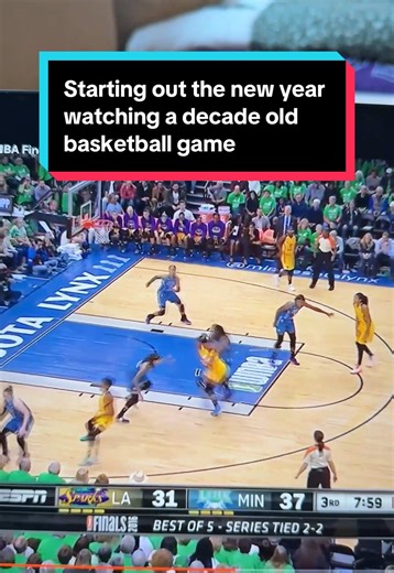 Decade Old Basketball Game Review: WNBA Finals Highlights