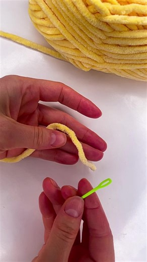 Fluffy Yarn Crochet Techniques and Inspiration