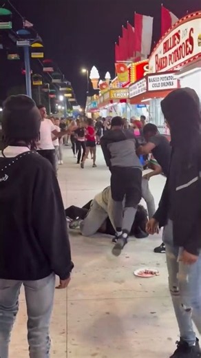 Wild Wisconsin State Fair Brawl Ends With 7 Arrests #shorts