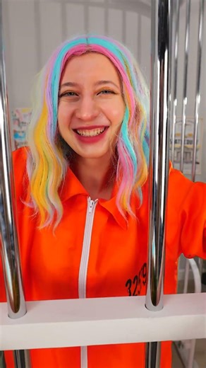 🍉 The Ultimate Watermelon Prank: A Juicy Escape! #funny #shorts