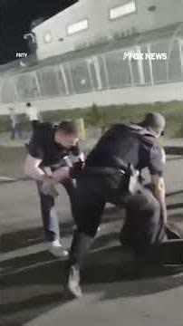 Protesters CLASH with police outside ICE facility #foxnews #news #shorts #police #protest