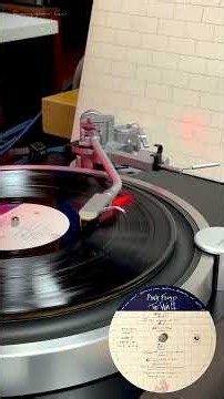 Pink Floyd - Comfortably Numb (The Wall, 1979) #progressive #vinyl #pinkfloyd #comfortablynumb