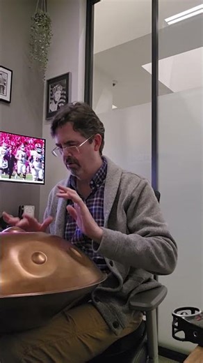 Leaving the office with some Handpan