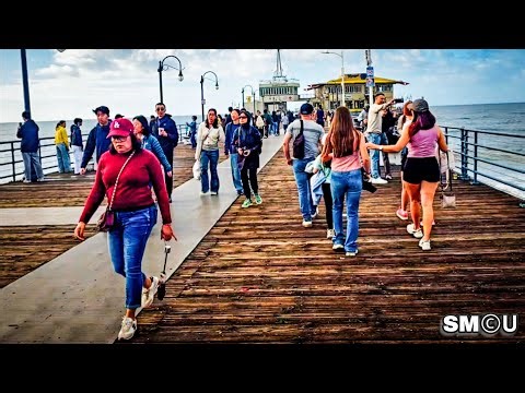 𝗛𝗢𝗟𝗜𝗗𝗔𝗬 𝗥𝗜𝗗𝗘: Wet Christmas Morning Bike Trip From Venice Boardwalk to Santa Monica Pier