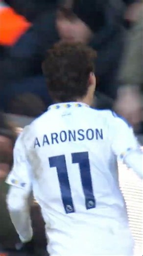 Elland Road goes wild as Brenden Aaronson scores against Manchester United