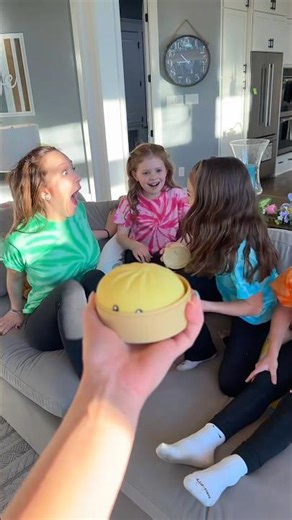 GUESS THE COLOR DUMPLING TO WIN 🌈😱 #viral #satisfying #trending #colors #challenge #game #cute