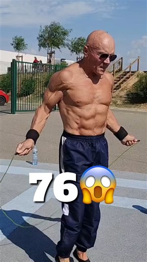 At 76, he’s stronger than you!🔥💪 #fitness #sports #motivation