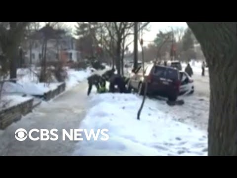 Minneapolis mayor calls ICE account of fatal shooting "garbage"