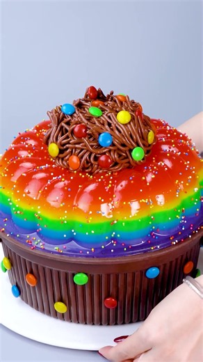 This Chocolate Cake Looks Too Good to Eat! 🤎🍰 #shorts #dessert #viral