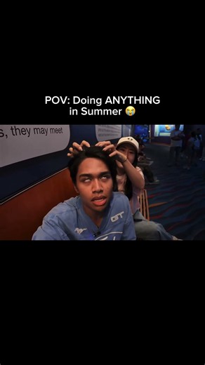 Disneyland during Summer is NO joke 😳