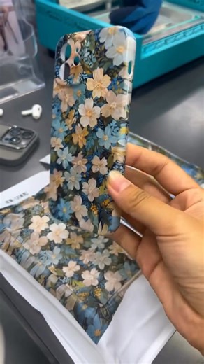 Turn your creativity into profit 📱✨ With our DIY Phone Case Machine, you can easily customize phone cases anytime, anywhere. ✔ Easy to operate ✔ Perfect for small businesses & startups ✔ High-quality printing, fast production ✔ Make personalized phone cases your customers love Start your phone case business today — low cost, high potential 🚀 DM us for details! #DIYPhoneCase #PhoneCaseMachine #CustomPhoneCase #SmallBusinessIdeas #PhoneCaseBusiness #Tuoli | TUOLI Screen Protector Cutter Machine 