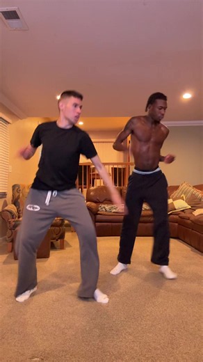 This sound goes crazy 🤣🔥🔥 #dancing #dance #trend #viral #fyp | dances