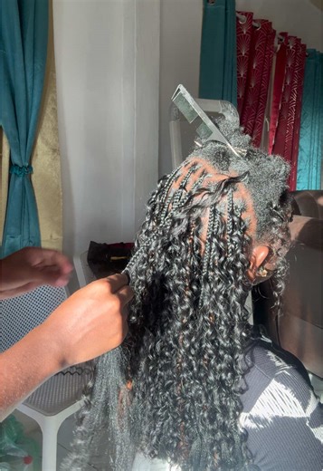 Mini Knotless Braids Tutorial for Beginners