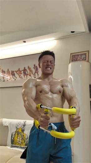 This Arm Training Order Changed My Arms in30 Days! #armstrongbar #powertwister #ytshorts #fyp