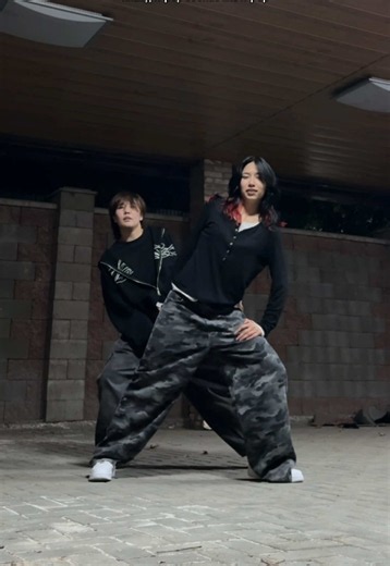 K-pop cover dance — finally, K-pop sounds like K-pop