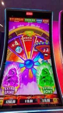 I Got Back To BACK EPIC Bonuses On This Slot Machine!