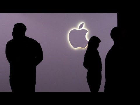 Apple’s Foldable Phone On Track for September Launch