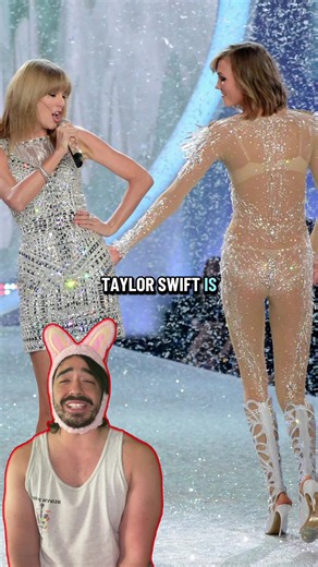 She’s the one that leaked them why is she crying #taylorswift #ilovetaylorswift #traviskelce #billionaireromance #hairstyle