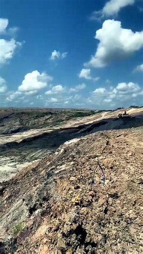 Deep Inside the Massive Coal Mines of Kalimantan, Indonesia