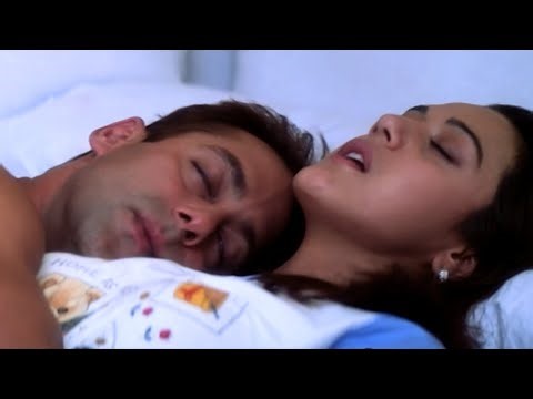 Tumhare Dil Ki Dhadkan Mera Alarm - Salman Khan, Preity Zinta Romance -Dil Ne Jise Apn Kahaa Scene 1