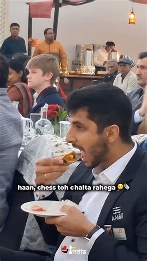 Vidit Gujrathi & Paneer Roll 🤣🤣 #chess