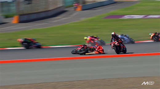 A costly clash that absolutely nobody wanted to happen 💥 This moment ended up defining the last part of the 2025 season 👀 #IndonesianGP 🇮🇩 #SeasonRecap | MotoGP