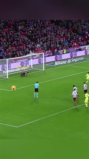 Incredible Goalkeeper Saves: Top Highlights and Skills