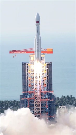 Successful launch! At 10:03 today, the long March 8A carrier rocket blasted off