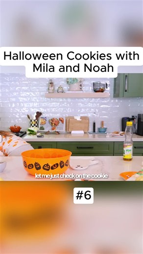 Halloween cookies with Mila and Noah#anazalafamily #vlogs #foryouu #viral