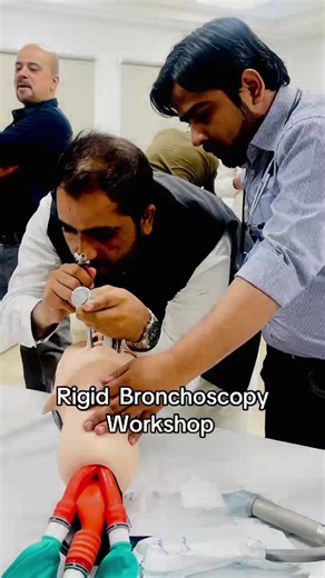 An enriching bronchoscopy workshop at Ziauddin Hospital Clifton Learning from legends — Dr nadeem Rizvi, Dr Niaz Ahmed Soomro & Dr Moiz Salahuddin. Truly inspiring 🙌#pakistanchestsociety
