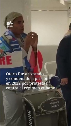Amidst songs and hugs: This is how Luis Manuel Otero arrived in Miami after five years of prison ...