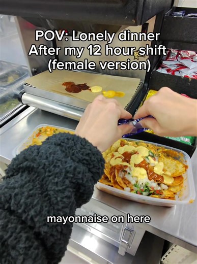 Enjoy Eating with Me at 7 Eleven