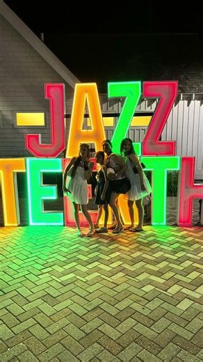 Book our 4ft LED Marquee Letters for your Virginia Beach event!