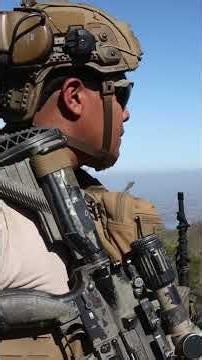 US Marines 1st Batt 7th Marine Reg 1st Marine Div Looking for illegal aliens on the Southern Border