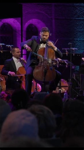 Let’s celebrate St. Stjepan Day with some magnificent music 🎶🙏