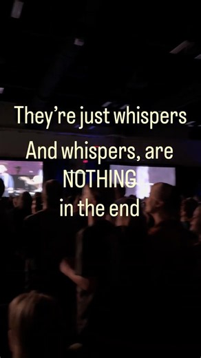 Josiah queen live!!🫶🏻🫶🏻 Be bold for jesus!! #josiahqueen #concert #lyrics #jesus