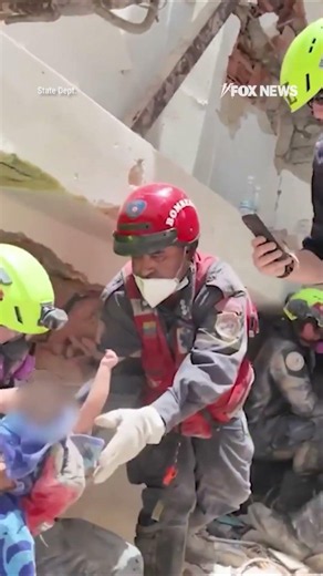 US search and rescue teams pull BABY from rubble in Venezuela #foxnews #news #us #fox