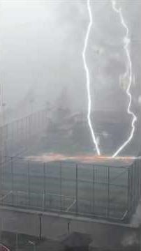 🚨⚡ Nature’s Electric Fury: Trees Destroyed in a Flash 💀🌲 #lightning #disaster #viral #trending #yt