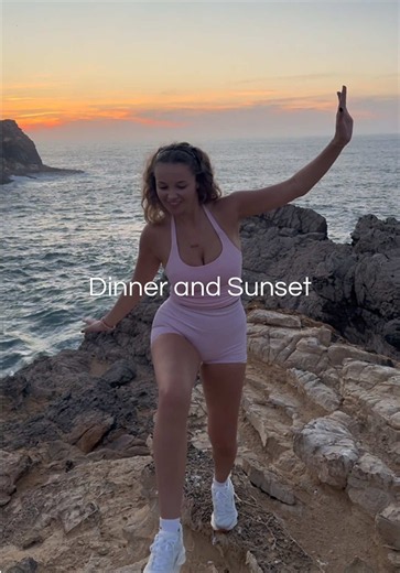The most BEAUTIFUL spot in Portugal☀️🌊 Message Andrew with code TASHA100 for £100 off #portugal #waves #retreat #sunset #dinnerwithaview @andrewraeburnpt
