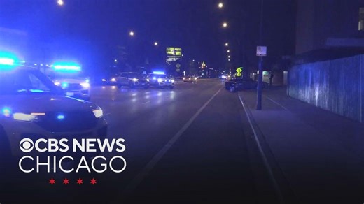 Man shot in face while driving on Chicago's Southwest Side