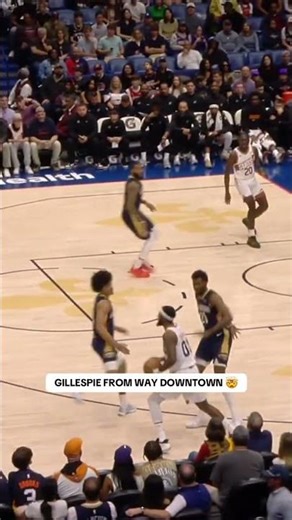 Collin Gillespie buries his 5th triple of the first half 👀