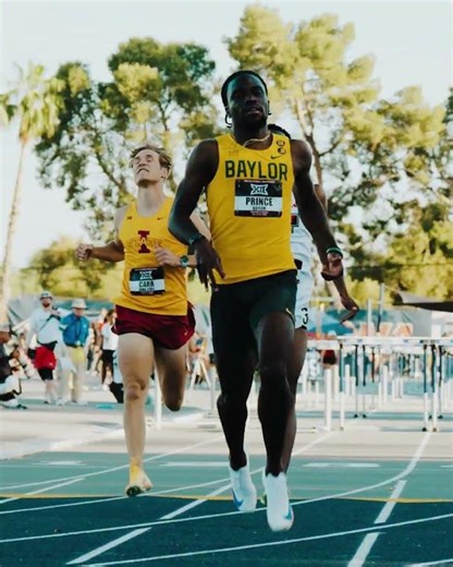 Demario Prince takes Silver in the Men's 110 Hurdles!