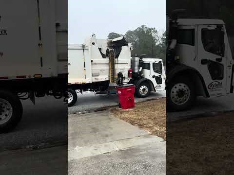 ￼ Ryland Environmental Mack LR McNeilus ZR packing heavy New Year’s Eve Trash ￼