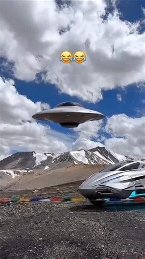 alien ufo seen in mountain #funny #alien #trending #comedy#viral #fyp #shocked #crowdfire#bloopers