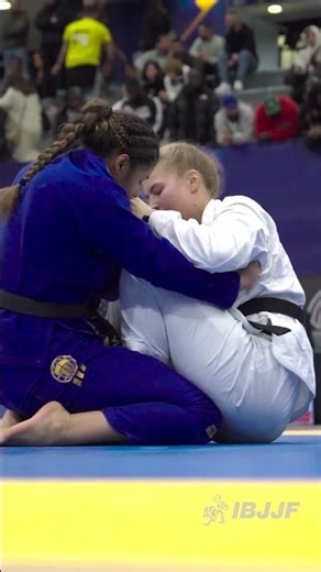 @anabellopezjj advances to the heavyweight finals!