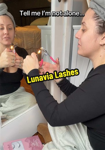 Breaking up with my eyelash curler… my elder millennials will understand ##lunavia##eyelashes##eyashserum#l#longeyelashesl#lashserum