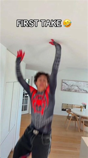 Spider man lost his powers 🤣