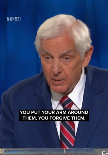 “You put your arm around them, you forgive them.” - Dr. David Jeremiah Watch the full sermon, “Fixing your Eyes on Christ” with Dr. David Jeremiah on the Free TBN app