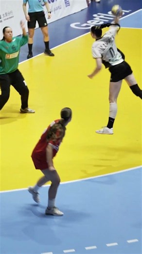 All-star double save in the final by Freja Fonseca 💪🇩🇰 #handball #Denmark #handballgoalkeeper